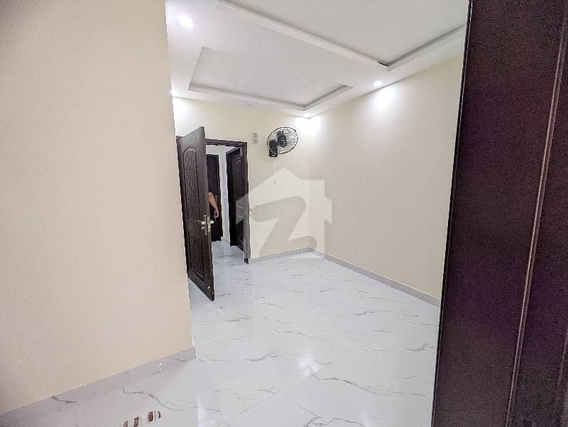 Single Bed Furnished Apartment Single Bed Furnished Apartment