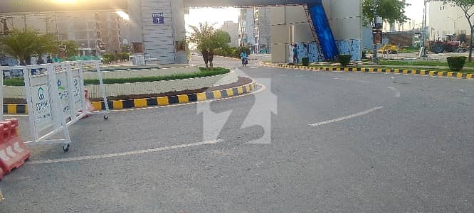 Etihad Town Phase 1 Main Boulevard 3 Marla Commercial Plots Available For Sale. Etihad Town Phase 1 Main Boulevard 3 Marla Commercial Plots Available For Sale.