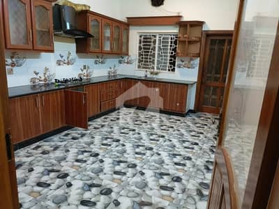 سوان گارڈن اسلام آباد میں 3 کمروں کا 1 کنال زیریں پورشن 80.0 ہزار میں کرایہ پر دستیاب ہے۔