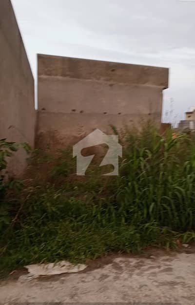 5-Marla Dead End Corner Plot For Sale