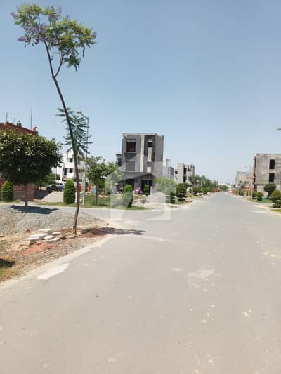 یونین گرین کالج روڈ,لاہور میں 3 مرلہ رہائشی پلاٹ 60.0 لاکھ میں برائے فروخت۔