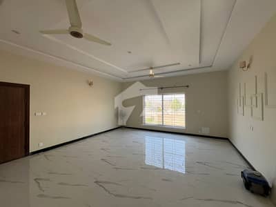 1 Kanal Upper Portion Available For Rent