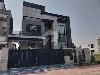 A Stunning House Is Up For Grabs In Bahria Town - Quaid Block Lahore A Stunning House Is Up For Grabs In Bahria Town - Quaid Block Lahore