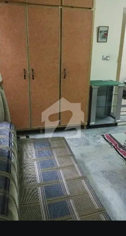 I-8 One Kanal Old Single Story House In Plot Price. I-8 One Kanal Old Single Story House In Plot Price.