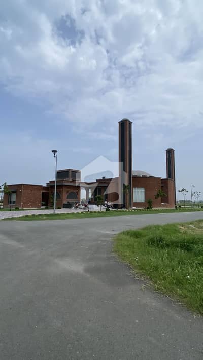 2 Kanal Plot For Sale In Executive Block