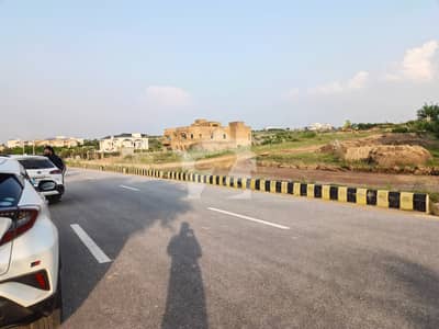 4 Kanal Non Develop Plots Available For Sale In Gulberg Greens Islamabad