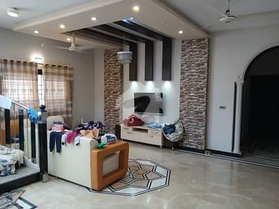 BUNGALOW FOR RENT* Location: Clifton Block 5 Near: Barbeque Tonight Hotel