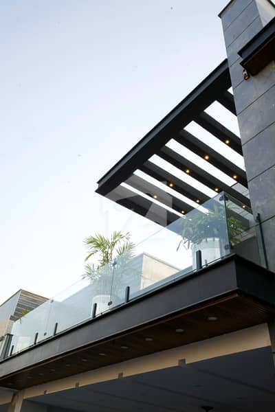 1 Kanal Brand New Ultra Luxury Modern House For Sale In Oversase B Block Top Location Bahria Town Lahore 1 Kanal Brand New Ultra Luxury Modern House For Sale In Oversase B Block Top Location Bahria Town Lahore