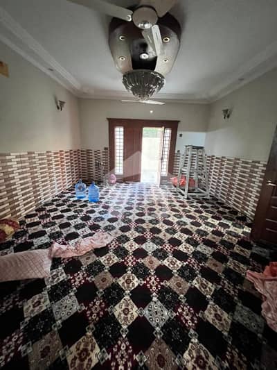 Defence 300 yards 2 unit bungalow for sell