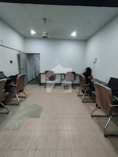 گلشنِ اقبال - بلاک 13 سی گلشنِ اقبال,گلشنِ اقبال ٹاؤن,کراچی میں 3 مرلہ دفتر 40.0 ہزار میں کرایہ پر دستیاب ہے۔ گلشنِ اقبال - بلاک 13 سی گلشنِ اقبال,گلشنِ اقبال ٹاؤن,کراچی میں 3 مرلہ دفتر 40.0 ہزار میں کرایہ پر دستیاب ہے۔