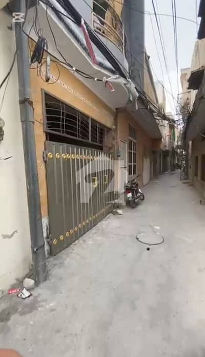 2.50 Marla 3 Triple Stories House For Sale . Demand 1 Cror 25 Lakh  Rajistri intqal  Demand 1 Cror 25 Lakh