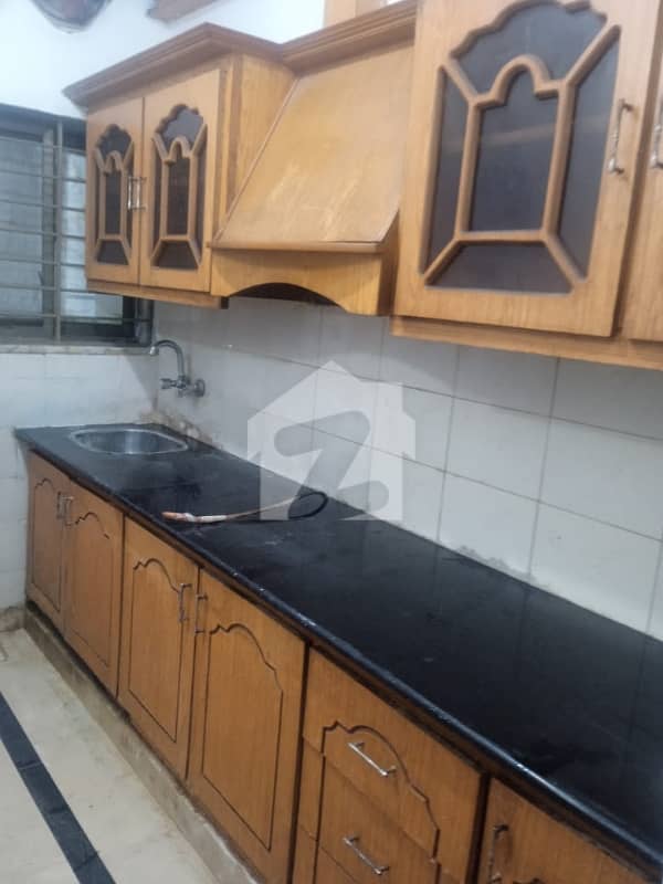4 Marla Upper portion in G. 13/1 4 Marla Upper portion in G. 13/1