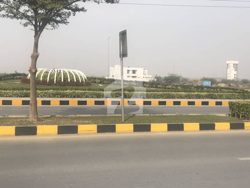 ڈی ایچ اے فیز 10 ڈی ایچ اے ڈیفینس,لاہور میں 1 کنال پلاٹ فائل 98.0 لاکھ میں برائے فروخت۔ ڈی ایچ اے فیز 10 ڈی ایچ اے ڈیفینس,لاہور میں 1 کنال پلاٹ فائل 98.0 لاکھ میں برائے فروخت۔