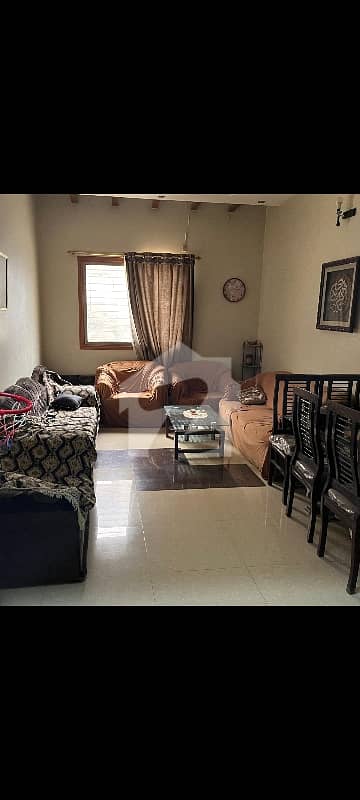 GULSHAN E IQBAL BLOCK 3 NEAR DISCO BAKERY GROUND FLOOR PORTION LEASE 3BED DD WITH ATTACHED BATHS ALL UTILITIES AVAILABLE FOR SALE