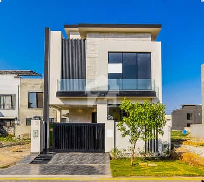 5 MARLA LIKE BRAND NEW HOUSE IS AVAILABLE FOR RENT IN THE BEST BLOCK OF DHA PHASE 9 TOWN LAHORE.