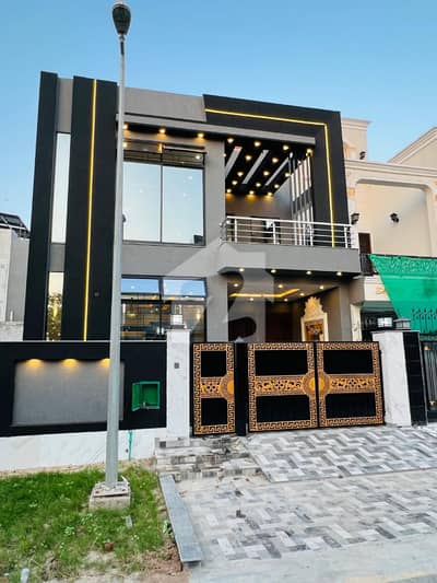 Owner Built 5 Marla Brand New House