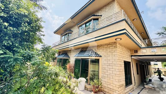 5 Bedrooms Double Storey House Available For Rent, 5 Bedrooms Double Storey House Available For Rent,