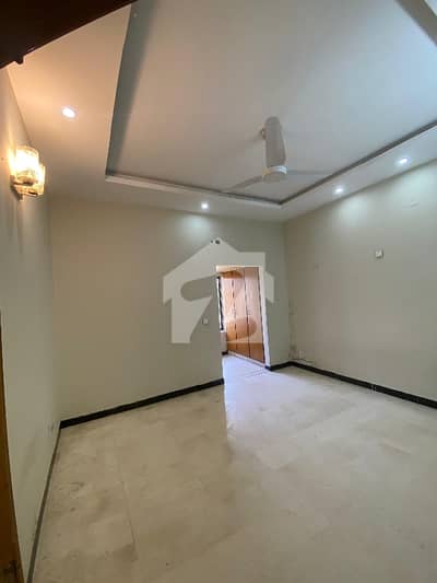 بحریہ انکلیو بحریہ ٹاؤن,اسلام آباد میں 3 کمروں کا 5 مرلہ مکان 1.0 لاکھ میں کرایہ پر دستیاب ہے۔