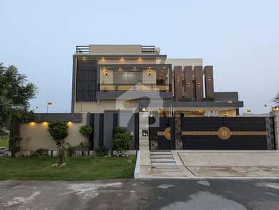 Prime Location 20 Marla House In DHA Defence For sale At Good Location