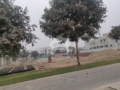 ڈی ایچ اے فیز 6 ڈی ایچ اے ڈیفینس,لاہور میں 2 کنال رہائشی پلاٹ 15.0 کروڑ میں برائے فروخت۔