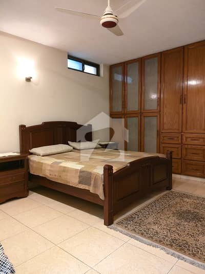One Bed Furnished Room Attached Bath Only For Male