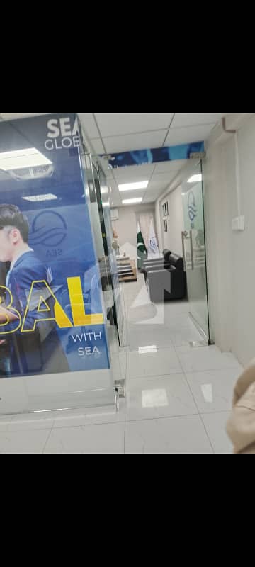 Blue area office 600 square feet jinnah avenue for Rent