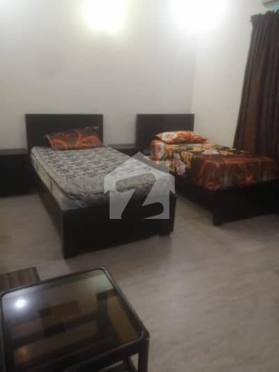 UPPER PORTION 2 BEDS WITH ATTACHED BATHS AVAILABLE FOR RENT