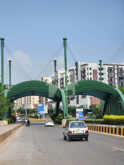 Prime Plot 262 in Gulberg Greens B Block Excellent Location & Investment Opportunity