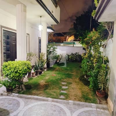 BUNGALOW FOR SALE 2UNIT
