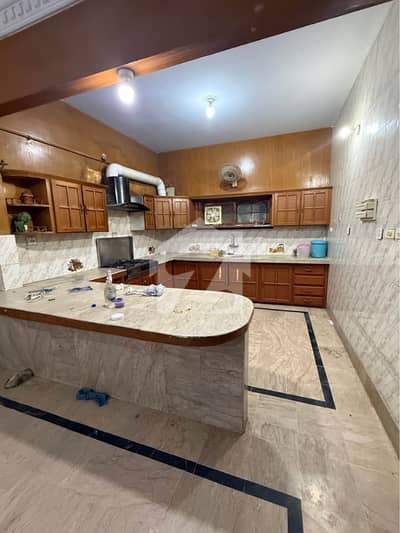 Prime Location Demolish House Available For Sale In Federal B Area