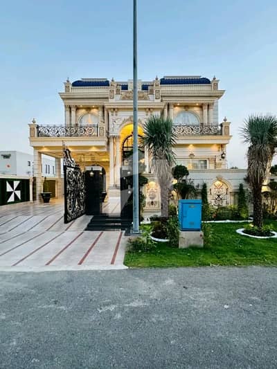 1 kanal Luxury House is Available For Sale in Bahria Town Lahore 1 kanal Luxury House is Available For Sale in Bahria Town Lahore