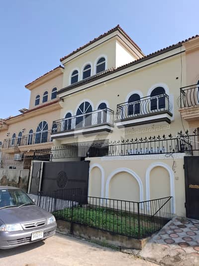 Block i 7marla double story house for sale