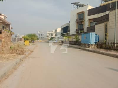 1 Kanal Plot For Sale | P Block, Bahria Town Phase 8 1 Kanal Plot For Sale | P Block, Bahria Town Phase 8