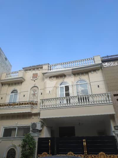 لیک سٹی میڈوز فیز 1 لیک سٹی میڈوز,لاہور میں 3 کمروں کا 5 مرلہ مکان 2.25 کروڑ میں برائے فروخت۔