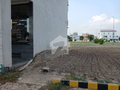 پارک ویو سٹی ۔ روز بلاک پارک ویو سٹی,لاہور میں 4 مرلہ کمرشل پلاٹ 2.1 کروڑ میں برائے فروخت۔