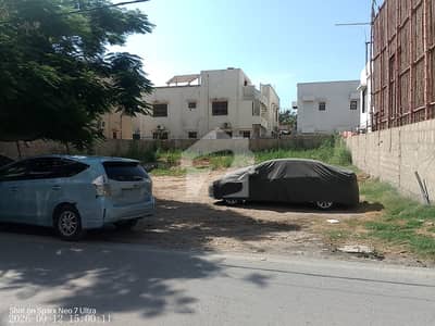 ڈی ایچ اے فیز 8 ڈی ایچ اے ڈیفینس,کراچی میں 2 کنال رہائشی پلاٹ 28.0 کروڑ میں برائے فروخت۔