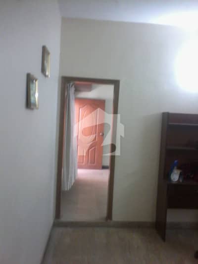 240 Square Yards House Available In Gulshan-e-Iqbal - Block 3 For sale