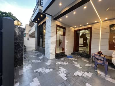 10 Marla Brand New Super luxury house for Rent