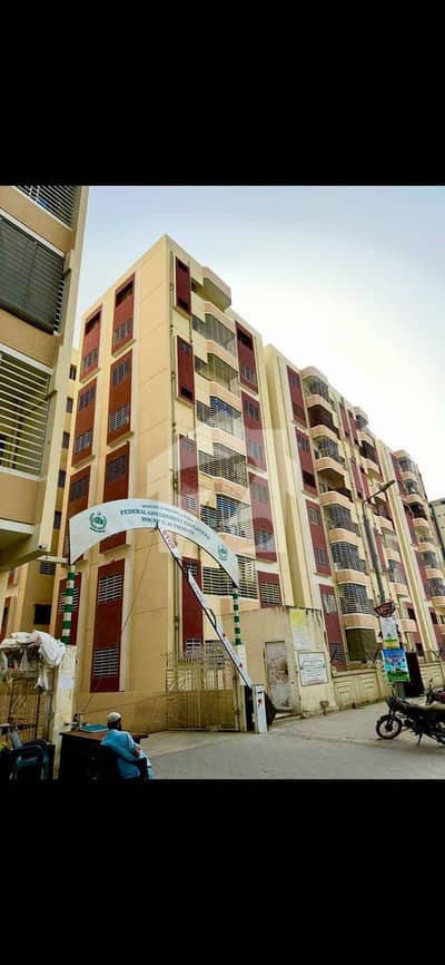 2 BED DRAWING DINING BULIDER CONDITION 6th FLOOR WESTOPEN MAIN ROAD FACING