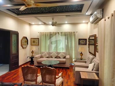 ڈی ایچ اے فیز 3 ڈی ایچ اے ڈیفینس,لاہور میں 5 کمروں کا 1 کنال مکان 7.95 کروڑ میں برائے فروخت۔ ڈی ایچ اے فیز 3 ڈی ایچ اے ڈیفینس,لاہور میں 5 کمروں کا 1 کنال مکان 7.95 کروڑ میں برائے فروخت۔