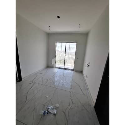 3 Bed DD Flat Available For Sale