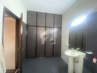 WELL MAINTAINED 250 YD DUPLEX BUNGALOW FOR SALE IN DHA PHASE 7