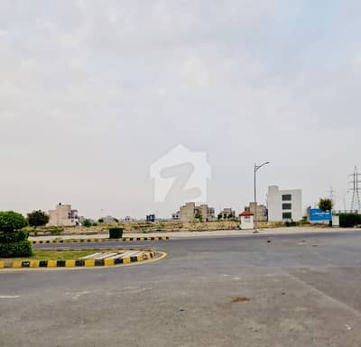 نیو لاهور سٹی لاہور میں 6 مرلہ رہائشی پلاٹ 26.0 لاکھ میں برائے فروخت۔