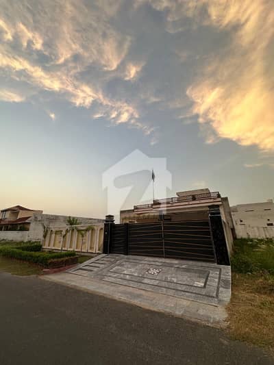 چنار باغ لاہور میں 2 کمروں کا 1 کنال مکان 3.1 کروڑ میں برائے فروخت۔
