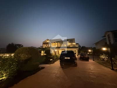 GULBERG GREEN ISLAMABAD 5 Kanal Luxury Non-Furnished Farmhouse Available for Rent