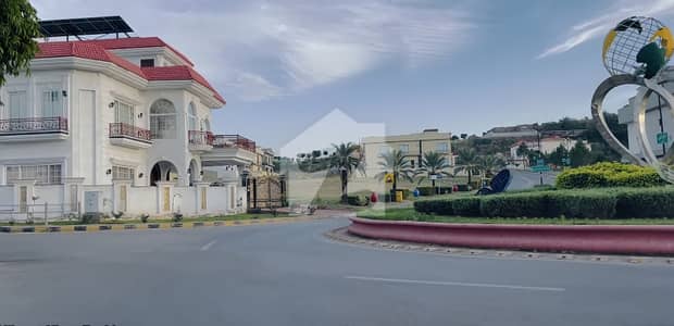 4 Kanal Hill Top Heighted Back Open Sunfacing Solid and Level Plot for sale. Dem 12 Crore Negotiable