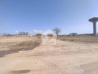 60x100 Street 51 proper corner plot for Sale G-14/4