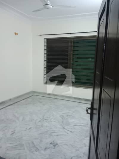 House upper Top room available Pani bjli gas's