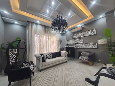 10 marla with 4 bed UNFURNISHED BRAND NEW