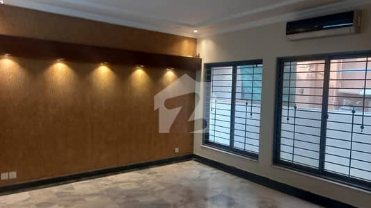ڈی ایچ اے فیز 5 - بلاک ڈی ڈی ایچ اے فیز 5,ڈی ایچ اے ڈیفینس,لاہور میں 5 کمروں کا 1 کنال مکان 10.5 کروڑ میں برائے فروخت۔ ڈی ایچ اے فیز 5 - بلاک ڈی ڈی ایچ اے فیز 5,ڈی ایچ اے ڈیفینس,لاہور میں 5 کمروں کا 1 کنال مکان 10.5 کروڑ میں برائے فروخت۔